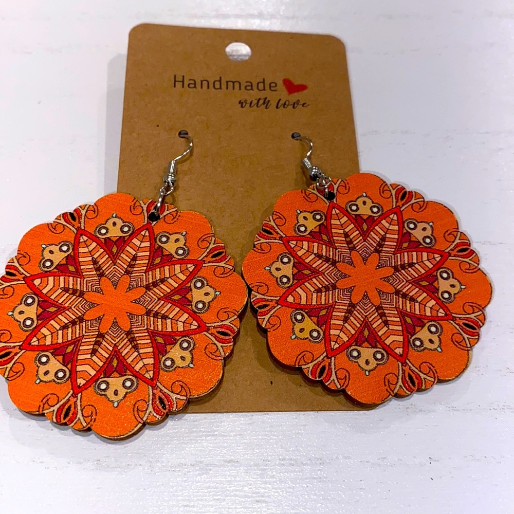 Wooden dangle earrings